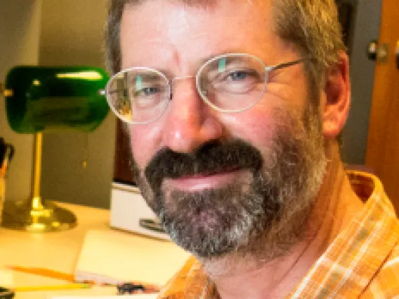 Carl Bauer headshot