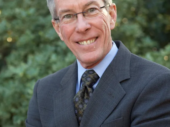 Robert Glennon headshot